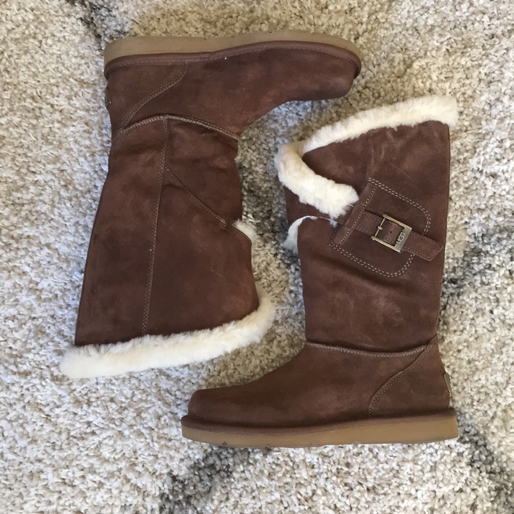 Ugg Boot - image 1